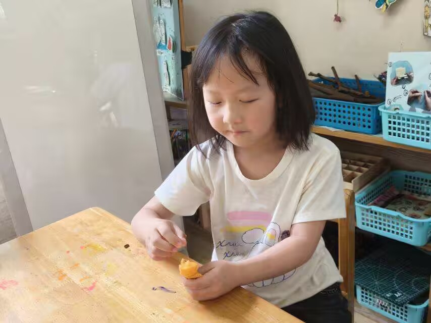 品尝枇杷